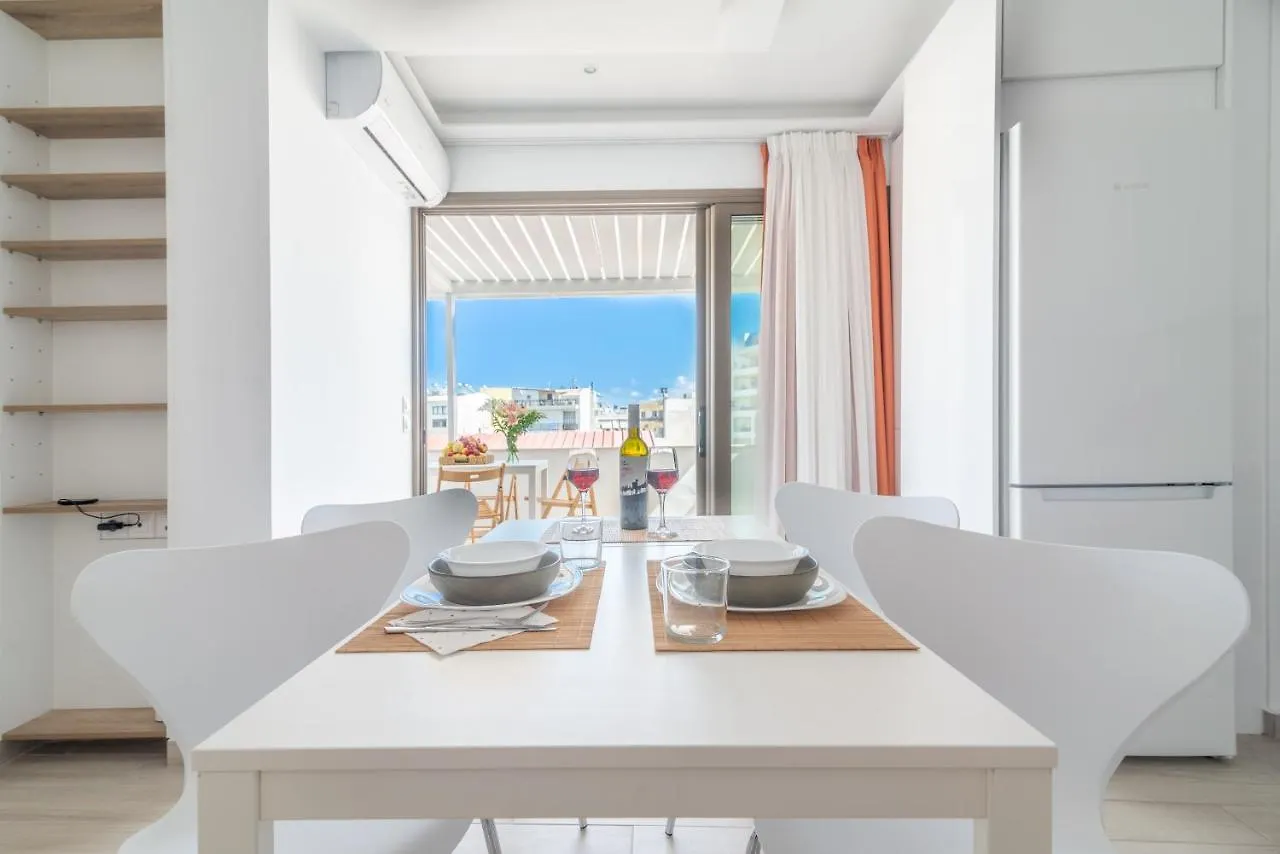 Deluxe Suite Near City Center Heraklion  Apartment